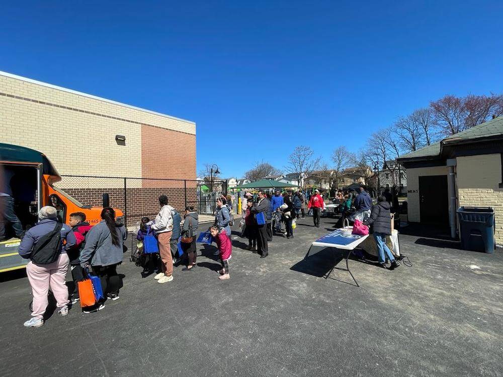 Embrace Relief’s Mobile Market