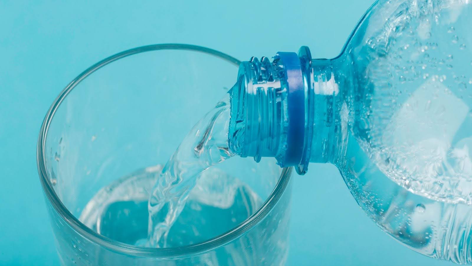 What Is the Healthiest Water to Drink? Here’s What Experts Recommend
