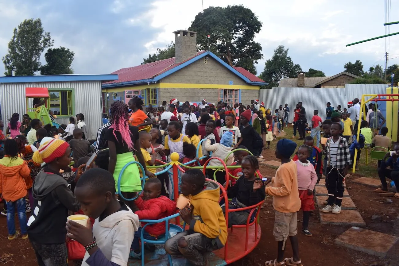 Embrace Relief Christmas Party For 600 Orphaned Children in Kenya