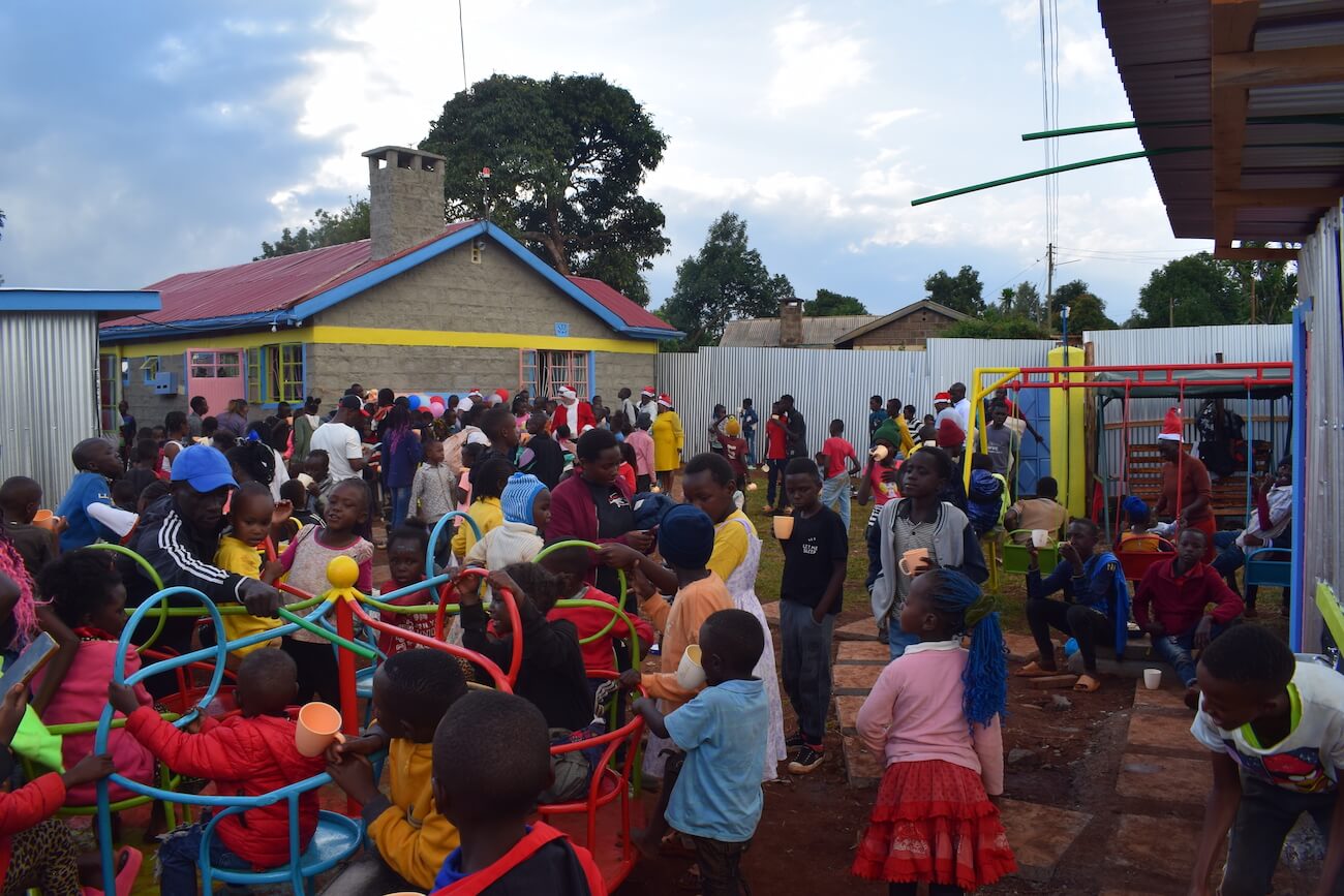 Embrace Relief Christmas Party For 600 Orphaned Children in Kenya