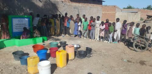 THIS WELL IS DONATED IN MEMORY OF CEMAL BAYAR SON OF FAZIL .MAY ALLAH BLESS HIM (8)