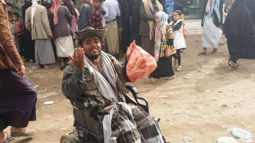 givin-tuesday-yemen-bread-distribution-2